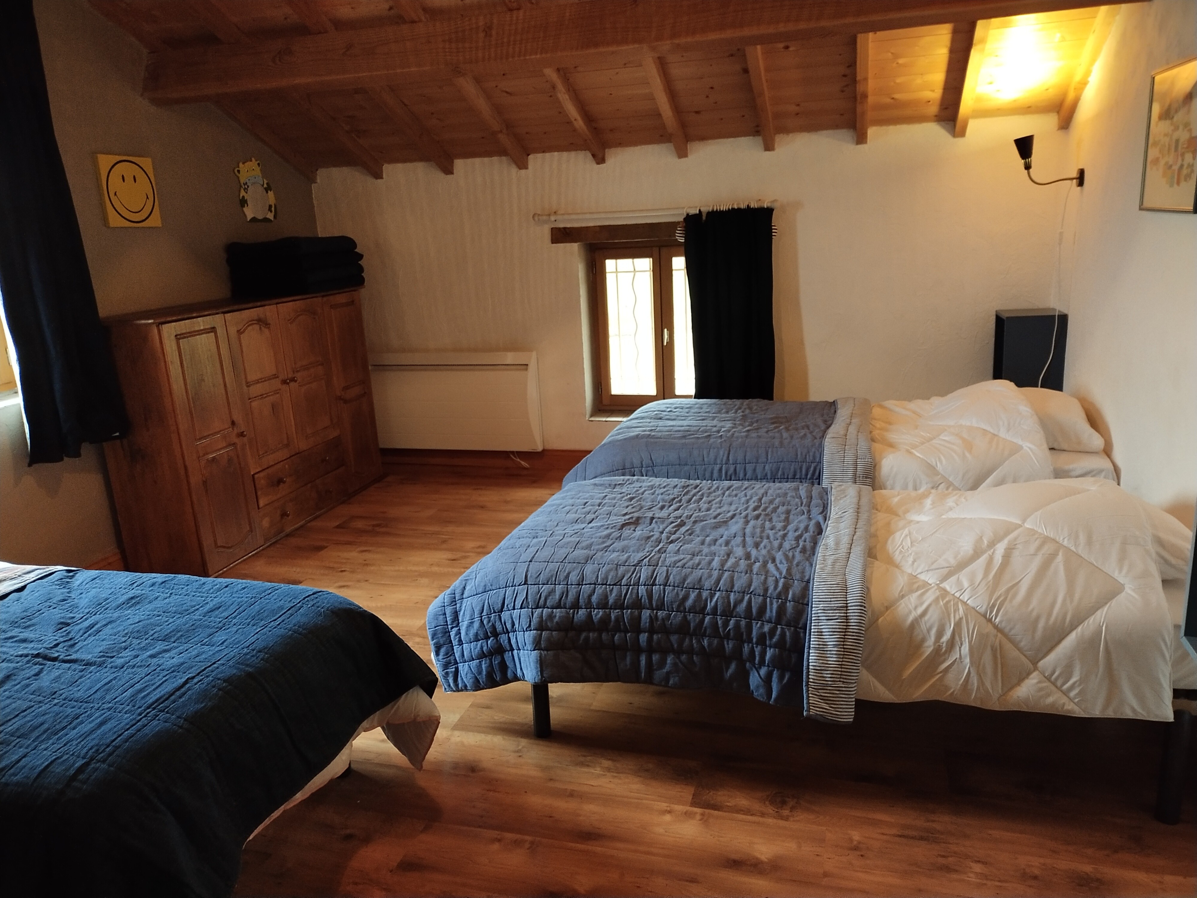 Chambre Enfance, à l'étage, 4 lits simples